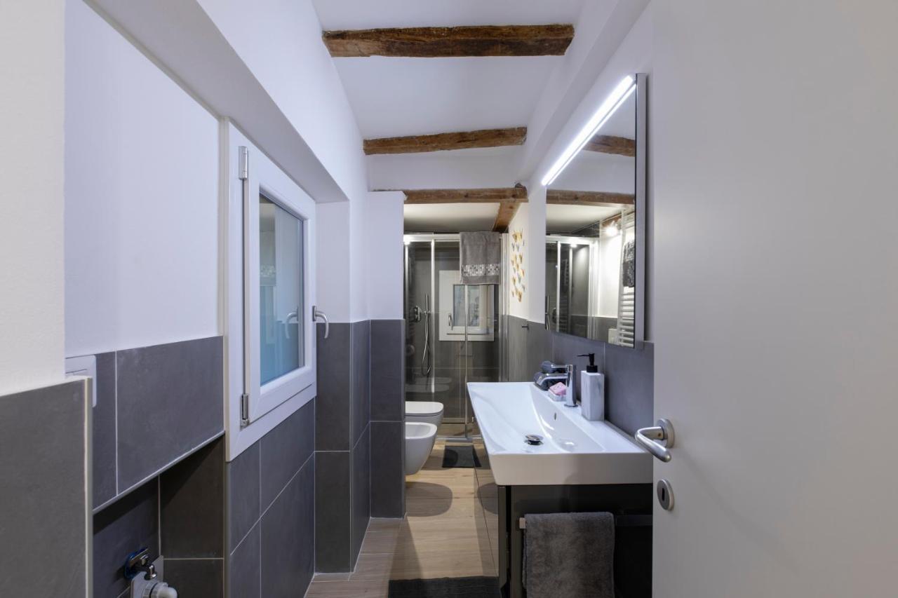 Luxury Suite In The Center I Private Patio & Kitchen Bologna Ngoại thất bức ảnh